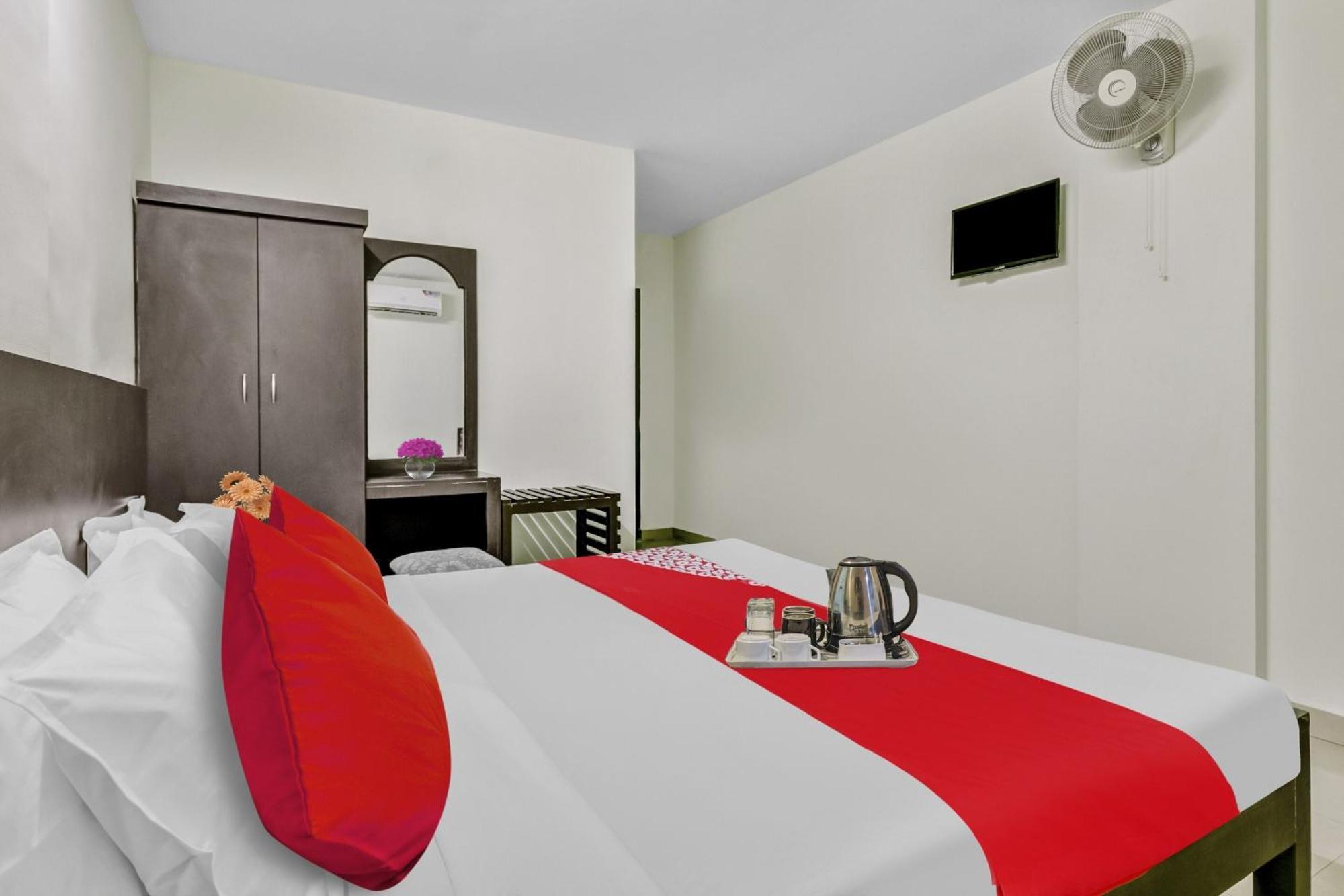 Hotel O Kalapurackal Residency Thekkady Dış mekan fotoğraf